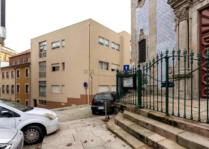 Cristelo 1 Bed Next To River Apartment *