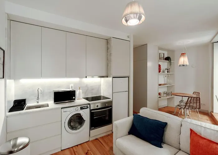 Cristelo 1 Bed Next To River Apartment