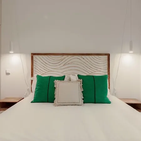 Cristelo 1 Bed Next To River Апартаменты