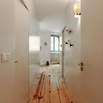 شقة Cristelo 1 Bed Next To River *