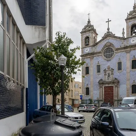 Cristelo 1 Bed Next To River شقة