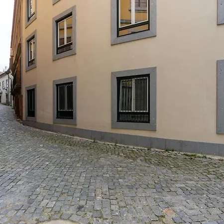 Cristelo 1 Bed Next To River Apartment *