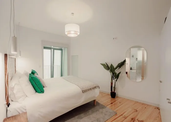 Cristelo 1 Bed Next To River *