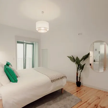 Cristelo 1 Bed Next To River *