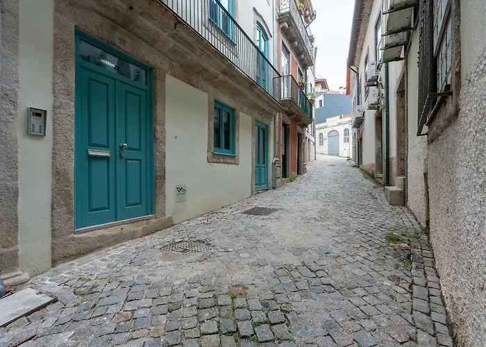 Cristelo 1 Bed Next To River